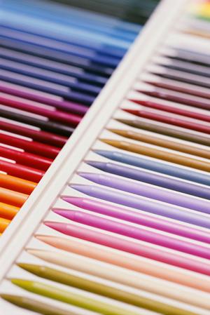 膝の痛みを軽減するサポーターを探す